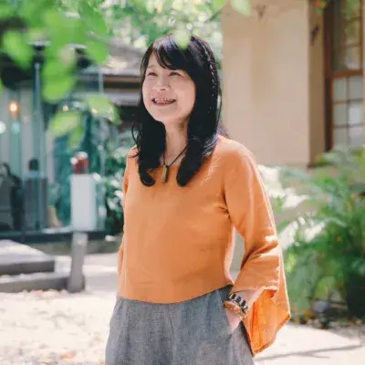 羅思容